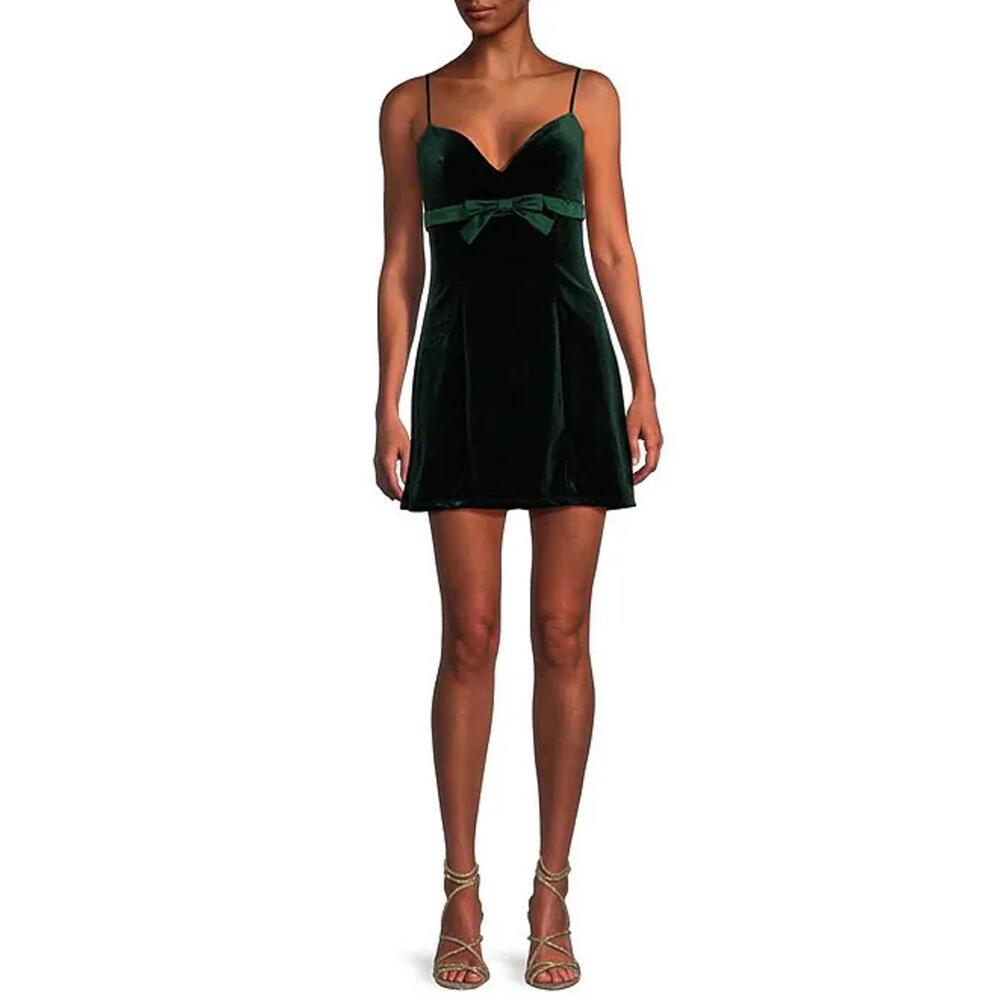 NWT B. Darlin Spaghetti Strap V-Neck Stretch Velvet Slip Dress